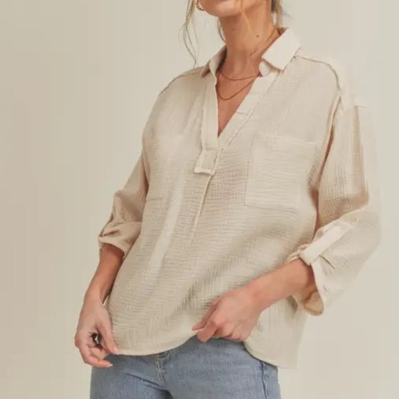 Winona Woven Crinkle V Neck - Picture 8 of 8